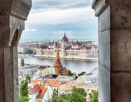R_Budapest_460x360px